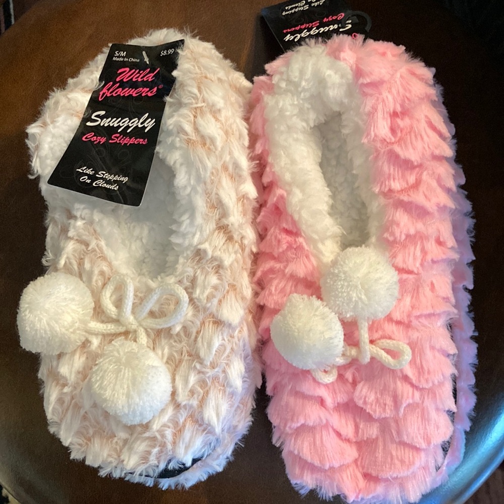 Wild Flowers Snuggly Cozy Slippers- Selling as a pair.
